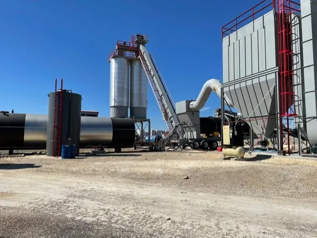 An landscape overview of Ahern Industries asphalt plant structure.
